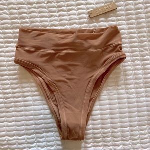 SOLD- NWT High Waisted Skims Panties